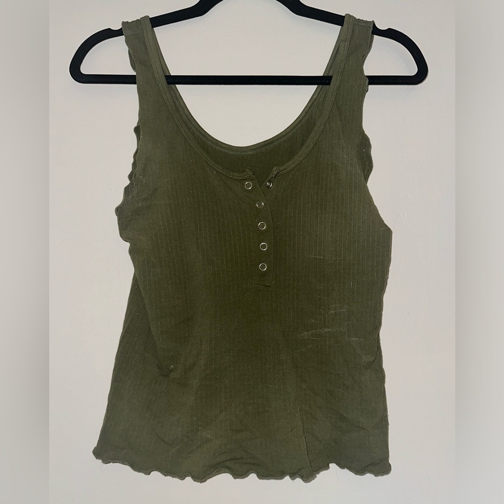 Women's Button-Front Tank Top,‎ Olive Green Size Small Scalloped Straps And Hem